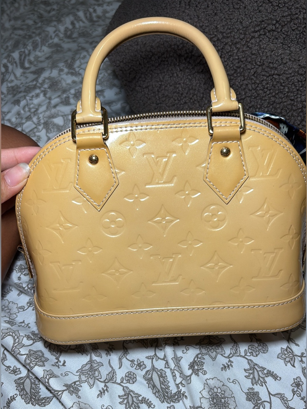 Louis Vuitton Vernis Alma BB Satchel in Beige Patent